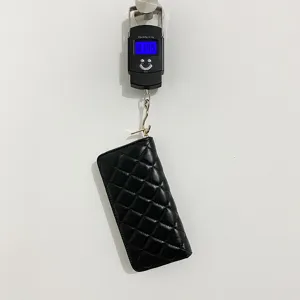 Portafoglio lungo trapuntato donna nero effetto pelle pochette con zip grande capacità carte.
