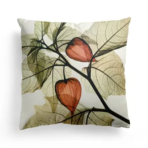 Housse de coussin en lin avec motif de feuilles botaniques et physalis, deco.