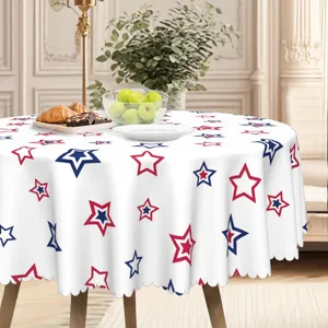 Détail de nappe étoile rouge blanche et bleue montrant un décor de table de fête patriotique.