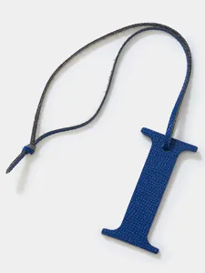 Colgante de bolso de cuero azul letra I elegante llavero de piel vacuno accesorio coche