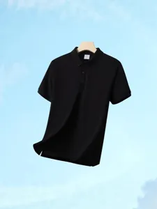 Classic black short-sleeve polo shirt for men, breathable fabric with lapel and button closure.