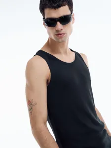 230gsm men's black cotton tank top detail view, casual sleeveless shirt for summer wear.
