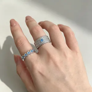 Bague tressée en argent et cristal en forme d'étoile, bijou ouvert élégant pour femmes.