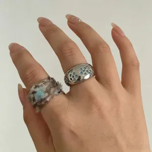 Koreanischer Silberring mit blauen Strassblumen und gewebtem Spitzenmuster, offener Ring.