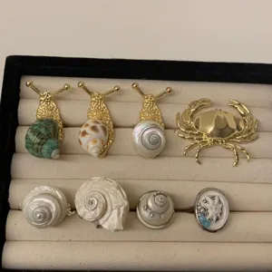 Westerse Ins Vakantiestijl Handgemaakt Ingelegd Natuurlijke Muschel Wulk Ring Mode Gepersonaliseerde Slak Krab Legering Ring Voor Vrouwen Strand Sieraden