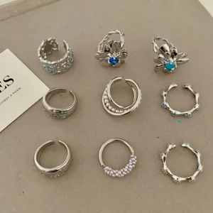 Koreanischer Stil silberner Ring Set süße hohle Blume Strass offene verstellbare Ringe