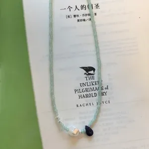 Collier de perles vert menthe rétro français perle baroque pendentif lapis lazuli chic