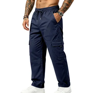Herren schwere gerade Cargo-Hose mit mehreren Taschen sowie verstellbarem Kordelzug an der Taille.