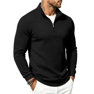 Sudadera de hombre negra texturizada de cuadrícula media cremallera detalle