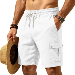 Short cargo décontracté blanc en lin pour homme avec cordon de serrage et poches pratiques.