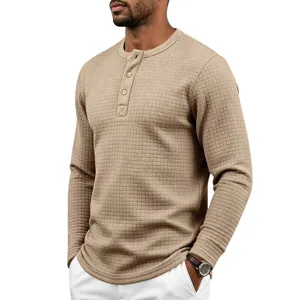 T-shirt Henley à manches longues en tricot gaufré pour homme, haut texturé rétro décontracté.