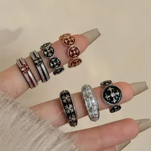 Anello Aperto a Croce in Smalto Vintage Rame Placcato Oro Strass Hip Hop Anello Regolabile Gioielli Personalizzati Regalo per Donna