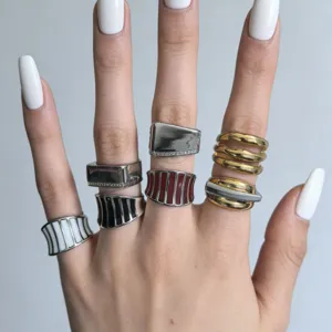 Anello Aperto in Rame e Smalto Minimalista per Donna Anello da Dito Regolabile con Strass a Fascia Larga a Righe Personalizzato Gioielli di Moda