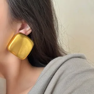 Boucles d'oreilles carrées dorées massives clous d'oreilles tendance bijoux de mode pour femmes chic