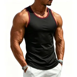 Heren fitness tanktop, zwart met contrasterende rand, ademend sportshirt voor de sportschool.