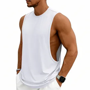 Close-up detail of the breathable athletic tank top featuring a sleeveless cutaway design.