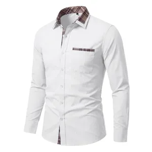 Heren casual langarm wit overhemden met mooie contrasterende ruitkraag en zakdetails.