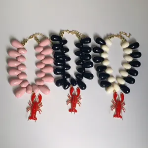 Collier de perles pendentif homard style océan déclaration chaîne clavicule détail