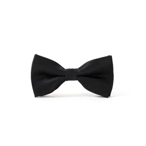 Klassisches schwarzes Fliegen-Detail, elegante Stofftextur für Herren-Anzüge zur Hochzeit.