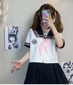 Uniforme de marin style japonais chemise manches courtes et jupe plissée noire JK.