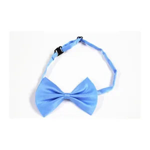 Nœud papillon bleu clair avec sangle et boucle réglables, idéal pour les mariages et le quotidien.