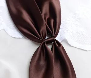 Nœud papillon de col d'uniforme JK en satin marron foncé, élégant ruban pré-noué pour marin.