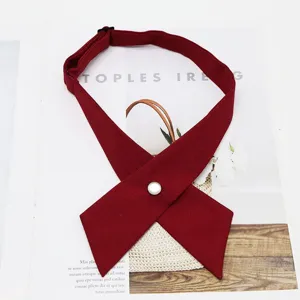 Rote Kreuz Krawatte Schuluniform Schleife fuer Abschlussfoto Studenten Kragen Blume Zubehoer