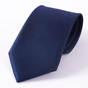 Cravatta da uomo blu scuro business, classica cravatta formale per abito con trama diagonale twill.