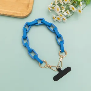 Blaues Acryl Kettenband fuer Handyhuellen und Taschen, elegantes Makaron Accessoire mit goldenen Clips