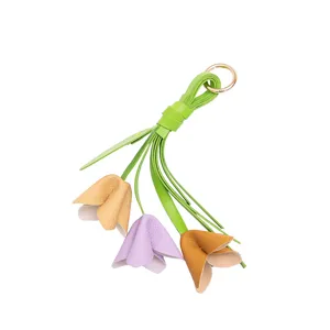 Llavero de flor de tulipán de cuero PU lindo colgante de bolso regalo para mujeres