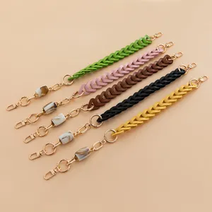 Sangle de Sac en Cuir PU Tissé pour Femmes Chaîne de Téléphone Multifonctionnelle Avec Perles en Résine Marbrée Mousqueton en Métal Remplacement Court