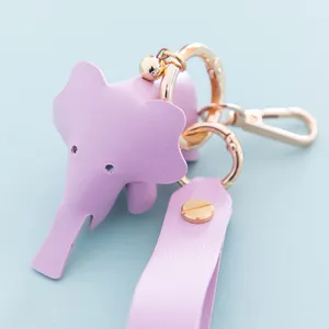 Porte-clés éléphant en cuir violet mignon avec matériel en métal doré pour sac