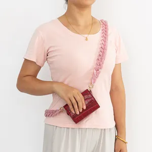 Bandouliere epaisse en acrylique rose pour sacs DIY et accessoire tendance chic