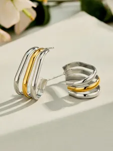 Pendientes de aro cuadrados superpuestos de acero inoxidable chapado en oro 18k muy chic.