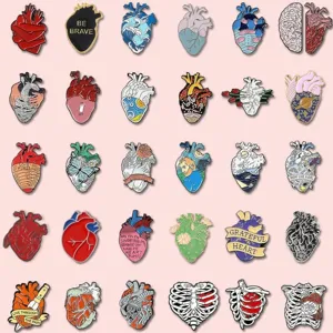 Broche en Alliage Cœur Anatomique Émail Gothique Médical Infirmière Docteur Étudiant Cadeau Créatif Cage Thoracique Cœur Épinglette Bijoux Accessoire Mode