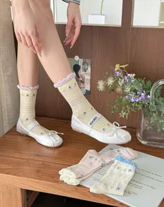 Calzini donna cotone fiori gamba media dolci volant traspiranti bianchi primavera estate.