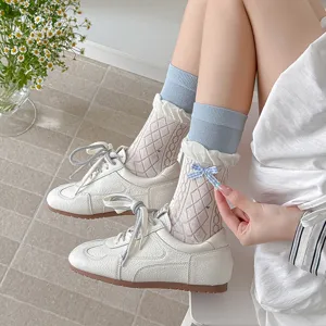 Cute women mid-tube socks with bow design, sweet Korean style, perfect for daily wear.