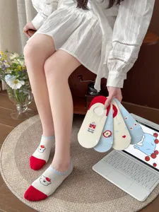 Damen süße Cartoon Bär Apfel Baumwolle flache Bootssocken Sommer dünne unsichtbare Socken