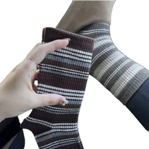 Damen Vintage gestreifte lange Socken Herbst Winter Freizeit Strick hohe Strümpfe Mode