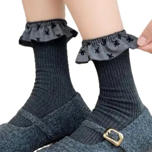 Japanische Lolita graue gerippte Rüschensocken für Damen süße Schleife Winter Mittelsocken