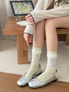 Women light green floral ruffle mid-calf socks autumn cute sweet style cotton knit hosiery.