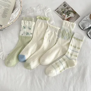 Cute sweet style women mid-tube socks autumn green knitted casual daily hosiery set