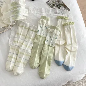 Cute vintage green mid-calf socks for women, aesthetic Korean style floral striped cotton socks.