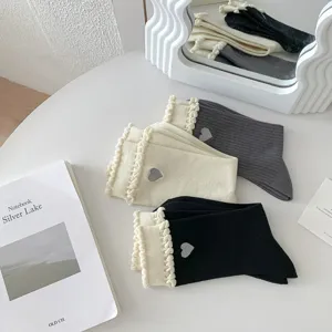 Leuke dames ballet stijl half hoge katoenen sokken met hartje, comfortabel voor dagelijks.