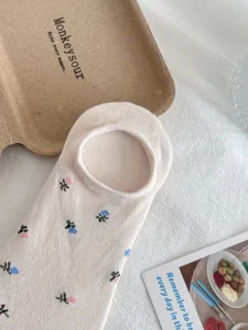 Cute floral embroidered shallow boat socks detail view breathable cotton anti-slip