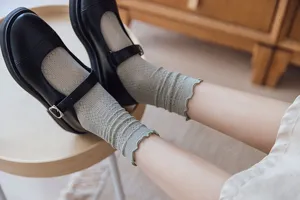 Süße Lolita Rüschen Socken, atmungsaktive Mesh Baumwollstrümpfe für Frühling und Sommer Mode.