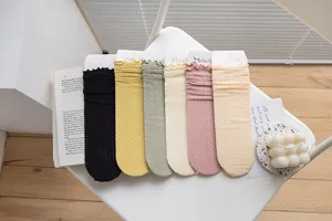 Süße Rüschen Wadenstrümpfe Set, atmungsaktive Mesh Baumwolle Socken Damen, Frühling Sommer.