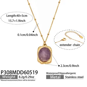 Collier plaqué or en acier inoxydable avec pendentif en pierre naturelle violette.