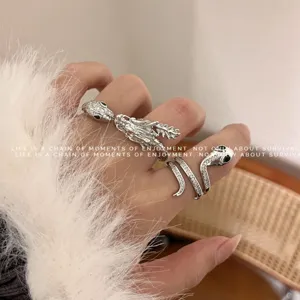 Anillo Abierto de Aleación Retro Con Strass Cabeza de Dragón Y Serpiente para Mujer Joyería de Anillo Apilable Chic Chino