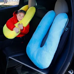 Cuscino in peluche a U per auto per bambini, morbido cuscino da viaggio e simpatico giocattolo relax.